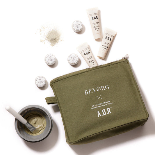 DETOX & BRIGHTEN CLAY MASK