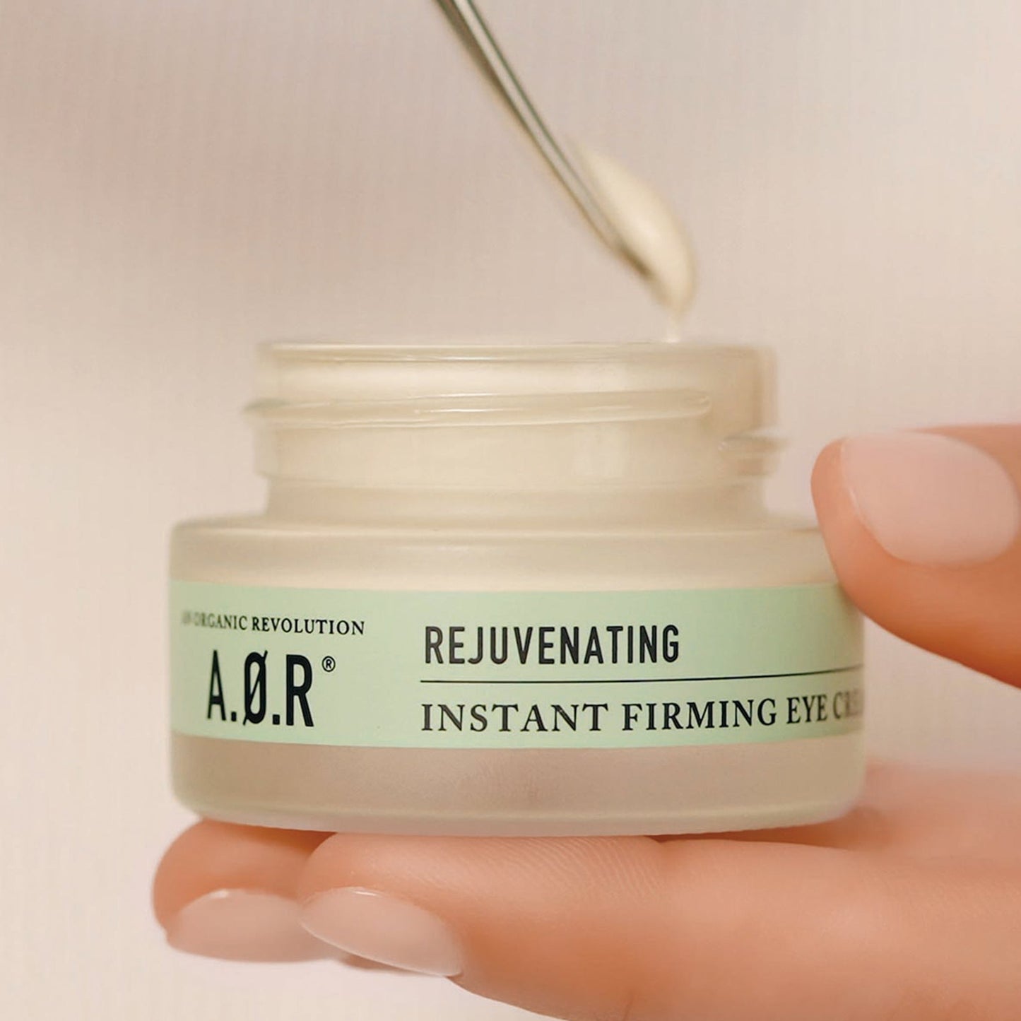 INSTANT FIRMING EYE CREAM