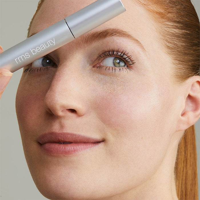 STRAIGHT UP VOLUMIZING PEPTIDE MASCARA